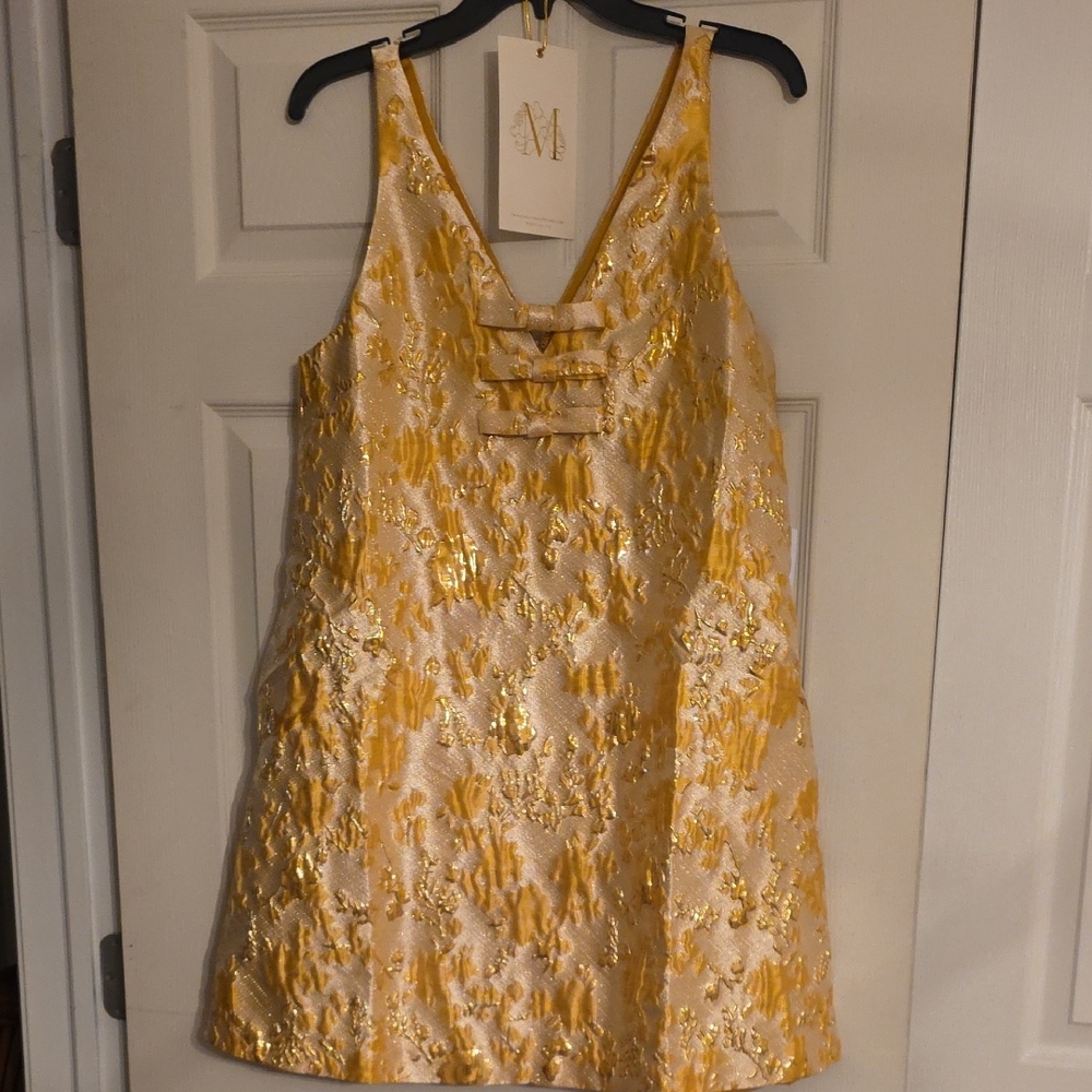 Chic Gold and Cream Floral Mini Dress